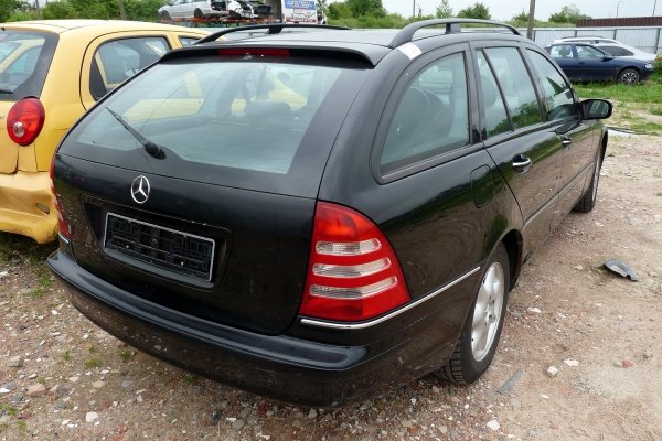 _Komplet fotel lewy kierowcy + fotel prawy pasażera + kanapa tył Mercedes C-Klasa W203 2002 Kombi