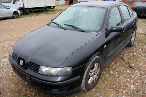 Drzwi tył lewe Seat Toledo II 2003 Sedan (LC9Z)