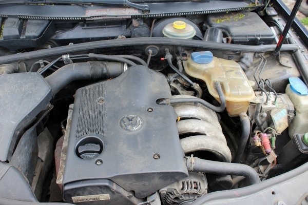 VW Passat B5 1997 1.6i AHL Sedan [B/C]