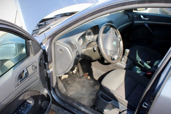 Szyba drzwi tył prawa Skoda Octavia II 1Z 2008 Kombi