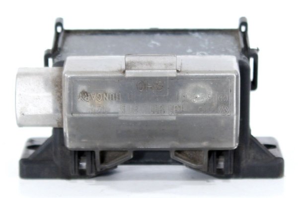 _Przekaźnik świec żarowych VW Passat B4 1993-1996 1.9TD