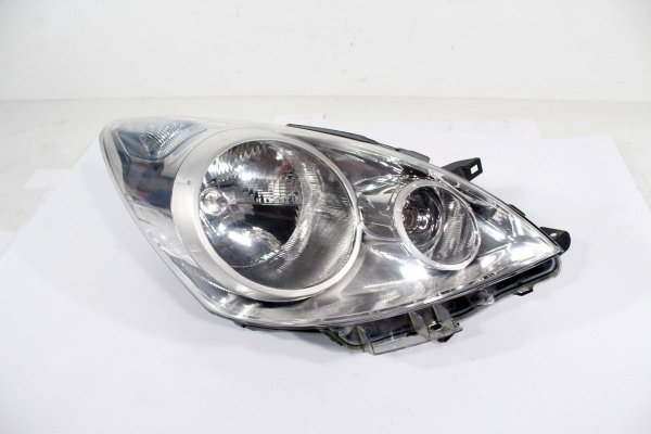 _Reflektor prawy Nissan Note E11 Lift 2009