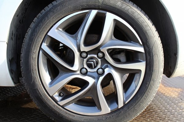 Citroen DS5 2014 2.0HDI RHH Hatchback 5-drzwi [A]