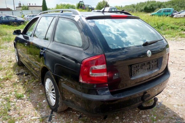 _Maska Skoda Octavia II 1Z 2005 Kombi (kod lakieru: 9910)