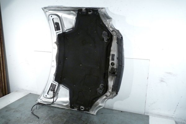 Maska grill pokrywa silnika Mercedes C-Klasa W203 2003 Sedan (Kod lakieru: 744)