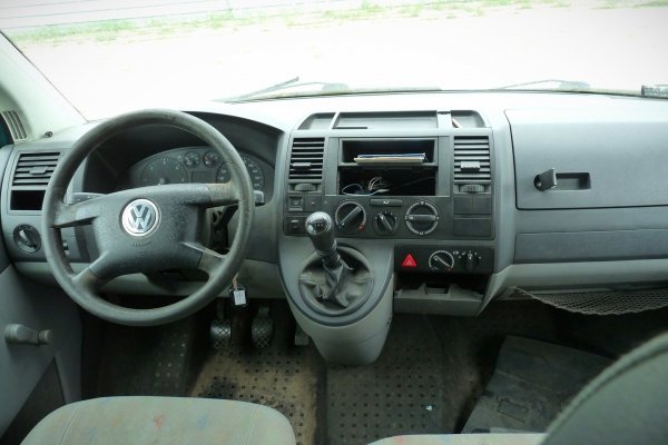 Drzwi przód prawe VW Transporter T5 2005 Bus (kod lakieru: LL6T)