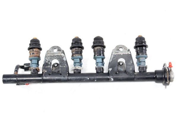 _Listwa wtryskowa Audi 80 B4 1991-1995 2.0i