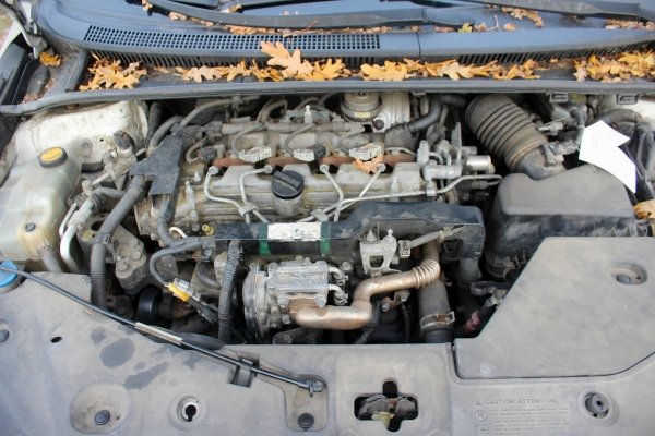 Szyba trójkątna przód lewa Toyota Avensis T27 2009 Sedan