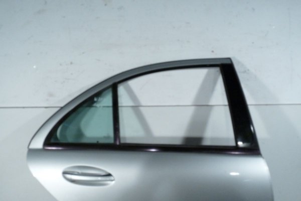_Drzwi tył prawe Mercedes C-Klasa W203 2003 Sedan (Kod lakieru: 744)