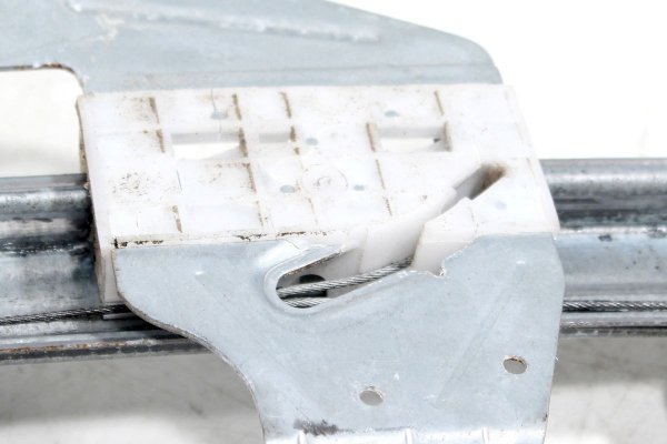 _Podnośnik szyby przód lewy Toyota Aygo 2005-2014