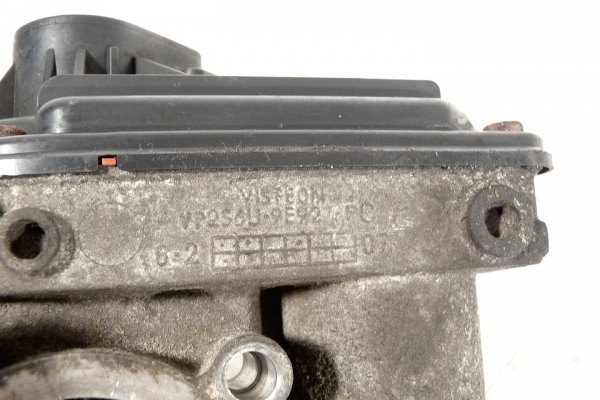 Przepustnica Ford Focus MK2 2006 1.6i