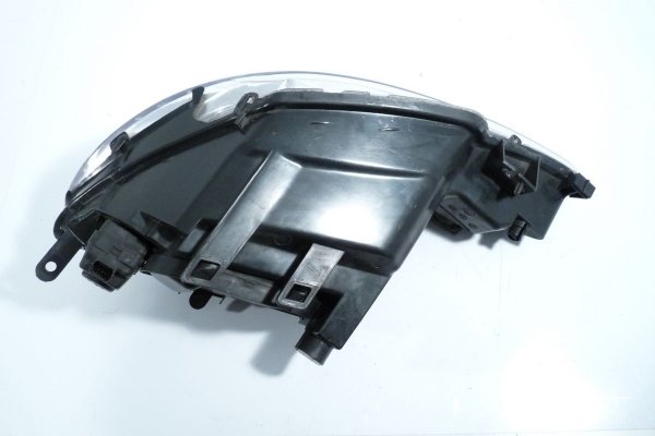 Reflektor prawy Peugeot 206 2002 