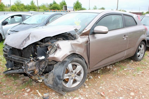 Kia Ceed I ED 2009 1.6i G4FC Hatchback 3-drzwi [A]