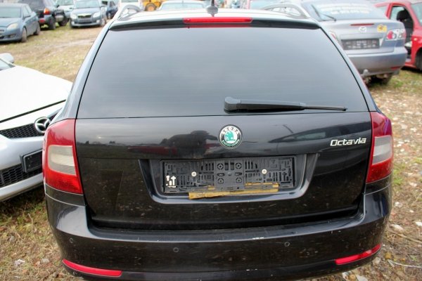 _Klapa bagażnika Skoda Octavia II 1Z 2012 Kombi (kod lakieru LF9R)