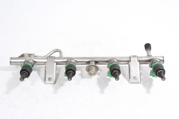 Listwa wtryskowa Mercedes C-klasa W203 2006 1.8i Kompressor