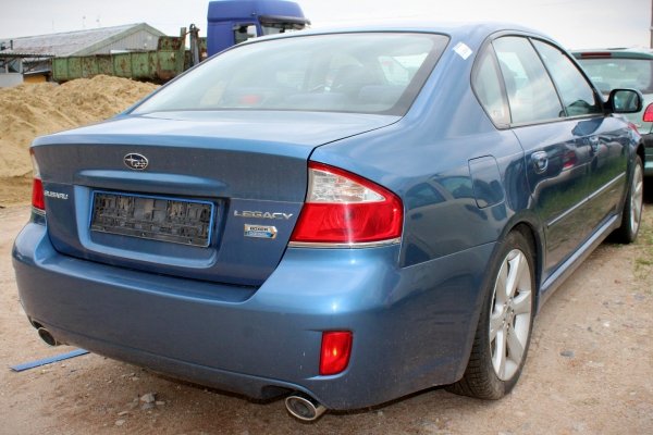 Konsola Subaru Legacy BL 2008 2.0D EE20Z Sedan