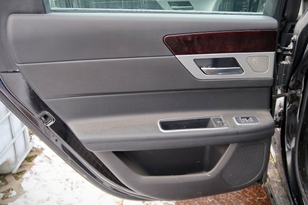_Szyberdach panorama Jaguar XF X260 2016 Sedan