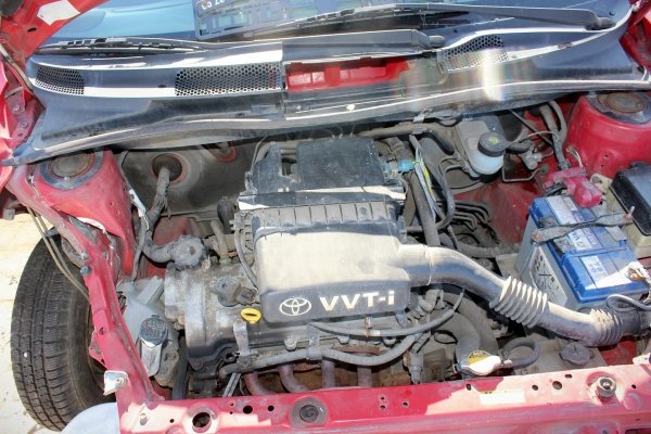 Toyota Yaris I XP10 1999 1.0VVTI 1SZ-FE Hatchback 3-drzwi