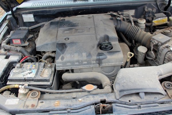 Belka ława sanki wózek silnika Mitsubishi Pajero Pinin 2001 2.0GDI 4G94 Terenowy 5-drzwi