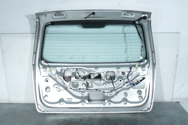 _Klapa bagażnika Toyota Corolla E12 2006 Kombi (Kod lakieru: 1C0)