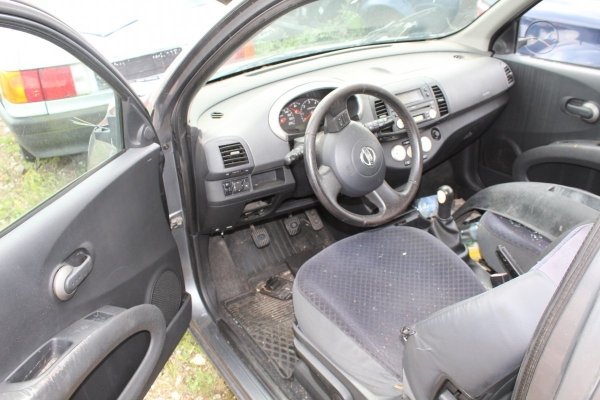 Drzwi Przód Prawe Nissan Micra K12 2004 1.5DCI Hatchback 3-drzwi (gołe drzwi bez osprzętu)