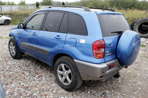 Półoś przód lewa Toyota Rav4 2003 2.0D4D 5D