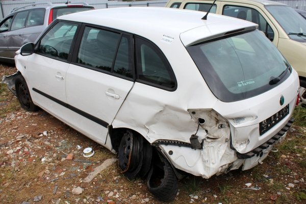 Podszybie Skoda Fabia II 5J 2012 Kombi 