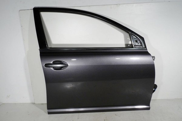 Drzwi przód przednie prawe Toyota Avensis T25 2006-2008 Kombi 1G3