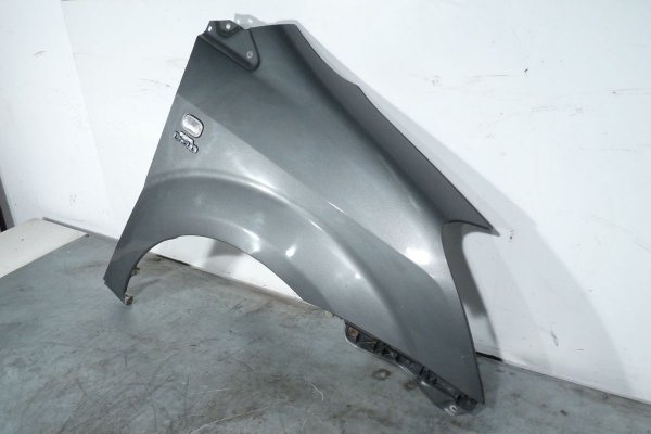 _Błotnik prawy Toyota Corolla Verso 2004 (2004-2007) 2.0D4D (Kod lakieru: 1C3)