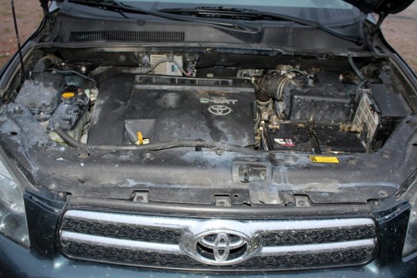 Sanki silnika Toyota Rav4 III XA30 2006 2.2D-CAT 2AD-FHV Suv 5-drzwi 