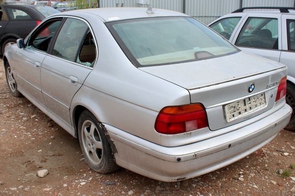 Zderzak przód BMW 5 525d E39 1999 Sedan 
