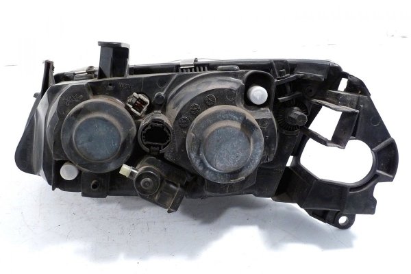 Reflektor prawy Nissan Almera N16 2000-2002