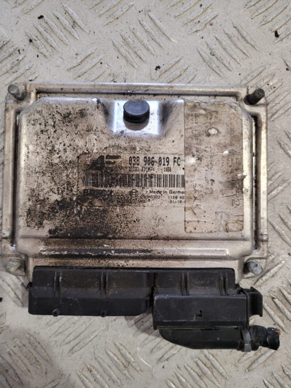  Komputer sterownik silnika VW 038906019FC