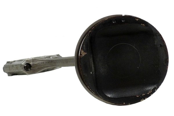 Tłok korbowód Nissan Tiida C11 2004-2011 1.6 16V