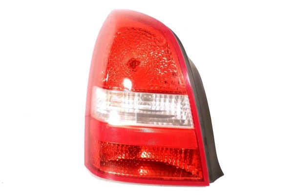 _Lampa tył lewa Nissan Primera P12 2002-2007 Sedan
