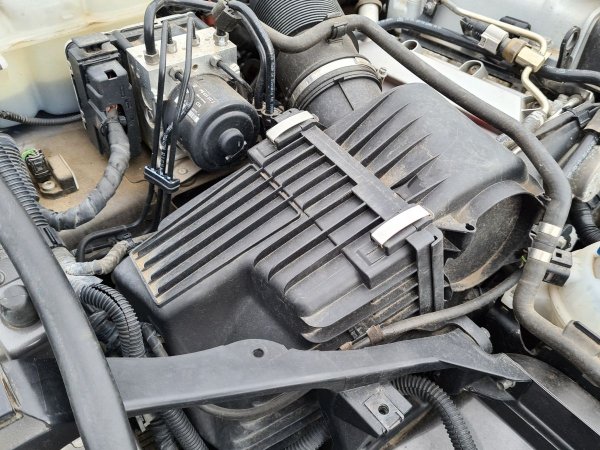 Obudowa filtra powietrza VW Touareg 7P 2012 3.0TSI V6 Hybrid