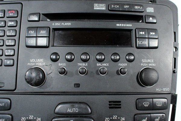 _Panel klimatyzacji radio HU-850 Volvo XC70 2005 Lift