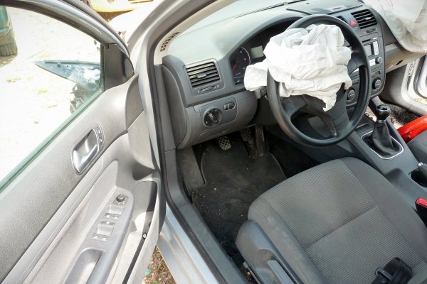 VW Golf V 1K 2007 1.9TDI BLS Kombi [A]