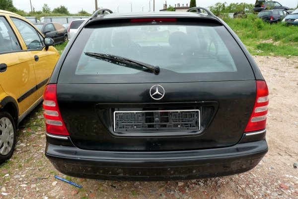 Drzwi przód prawe Mercedes C-Klasa W203 2002 Kombi (Kod lakieru: 040)