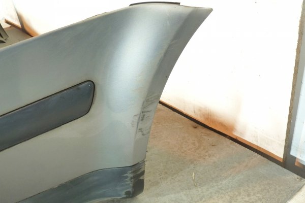 Zderzak tył VW Passat B5 Lift 2001 Sedan (kod lakieru: LD7W)