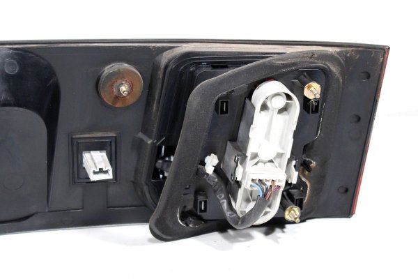 _Blenda klapy tył Volvo V40 2001 lift kombi