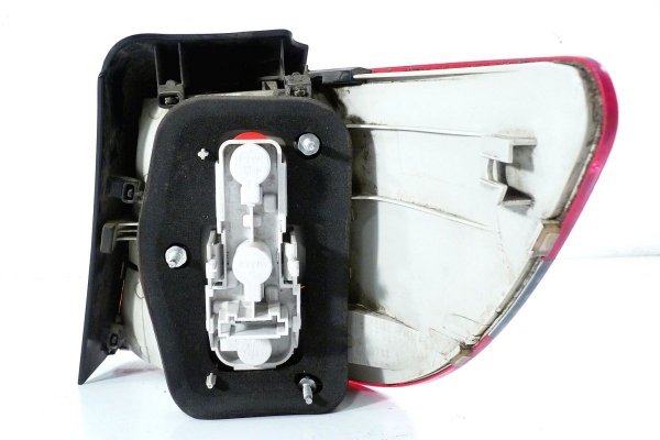 _Lampa tył lewa Mercedes B-Klasa W245 2005-2011