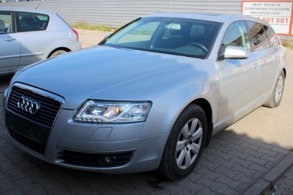 Belka ława sanki wózek silnika Audi A6 C6 2005 2.4i BDW Kombi