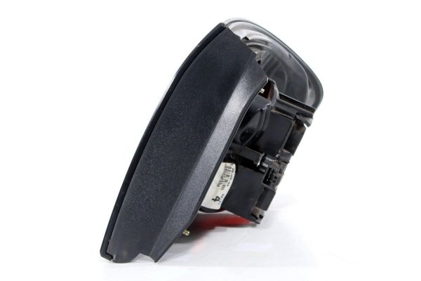 _Lampa tył lewa Nissan Primera P11 Lift 1999-2001 sedan