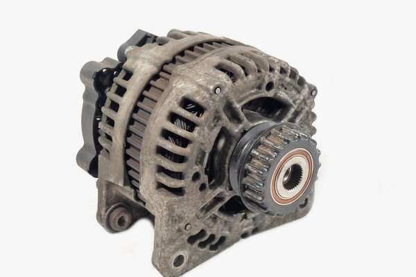 Alternator VW Transporter T5 2008 2.0i AXA Bus