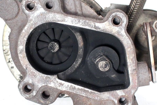 Turbina turbosprężarka - Citroen - C5 - zdjęcie 8