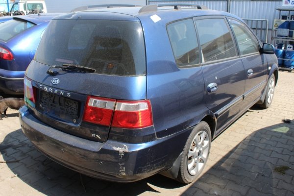 Lampa prawa z klapy Kia Carens II FJ Minivan