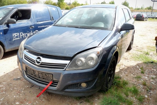 Drzwi przód lewe Opel Astra H 2010 Kombi (kod lakieru: GBI)