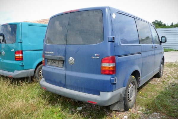 VW Transporter T5 2004 2.5TDI AXD Bus [A]