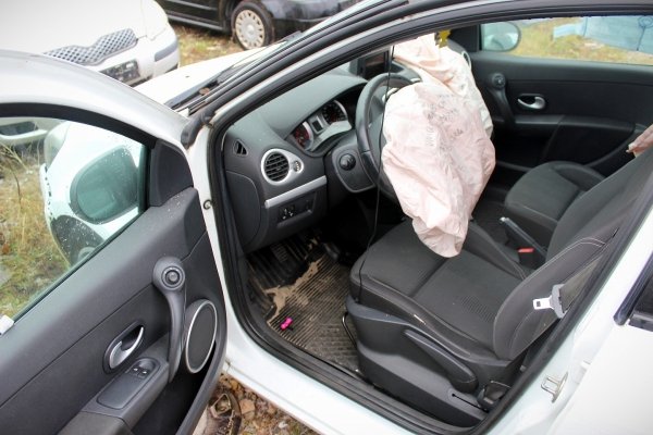 Klamka drzwi przód prawa Renault Clio III Lift 2010 Hatchback 5-drzwi (OV369)